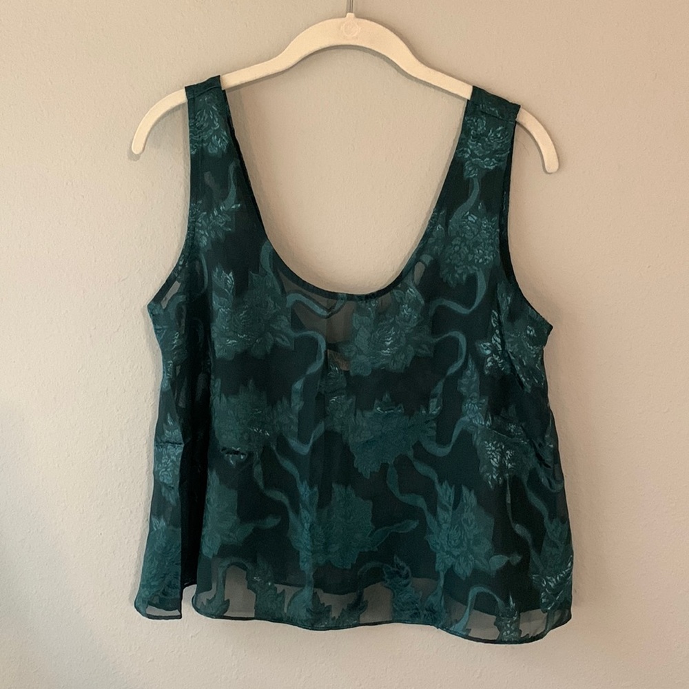 Vintage Victoria’s Secret gold label green cami size M